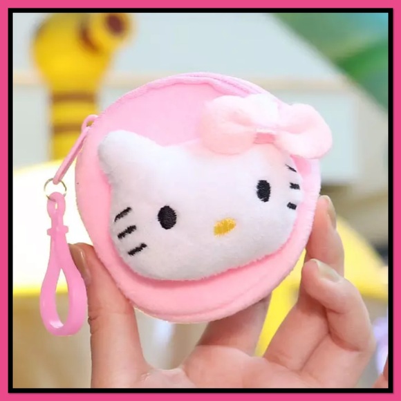💗Hello Kitty Plush Change Purse💗 - Picture 1 of 1